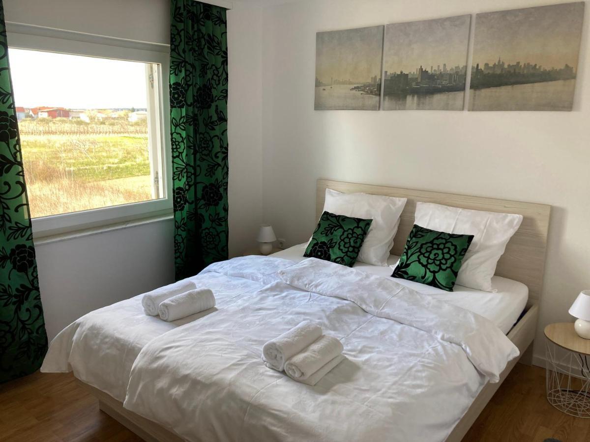 Apartmani Dorijan Vrsi Luaran gambar
