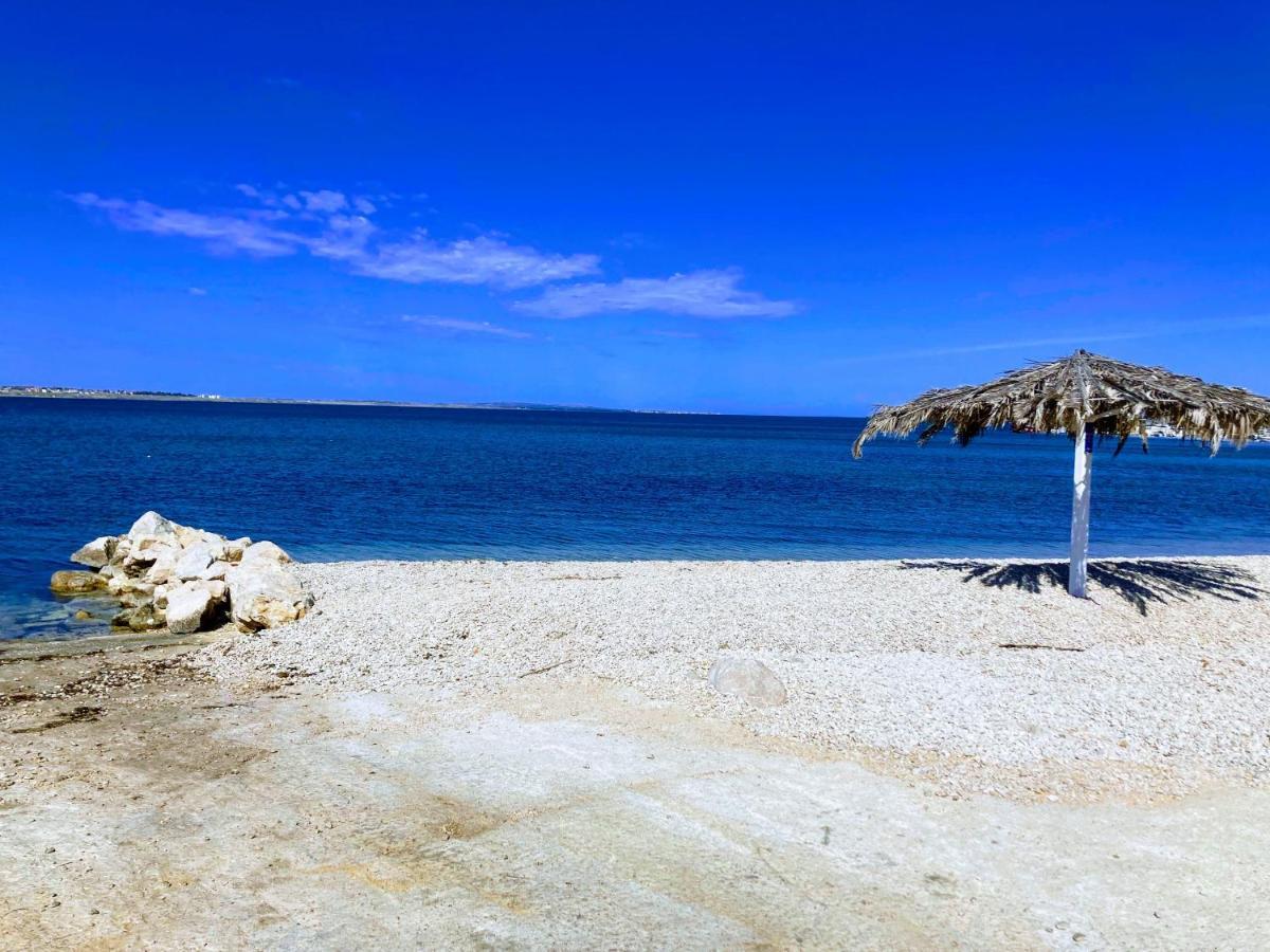 Apartmani Dorijan Vrsi Luaran gambar