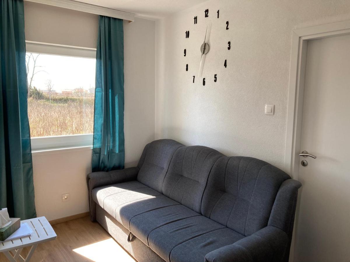 Apartmani Dorijan Vrsi Luaran gambar
