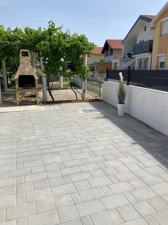 Apartmani Dorijan Vrsi Luaran gambar